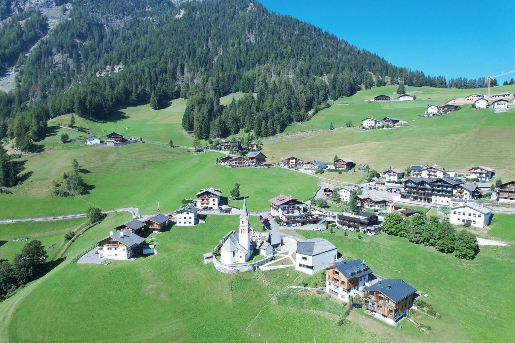 Garni Kostner Hotel โอติเซ ภายนอก รูปภาพ