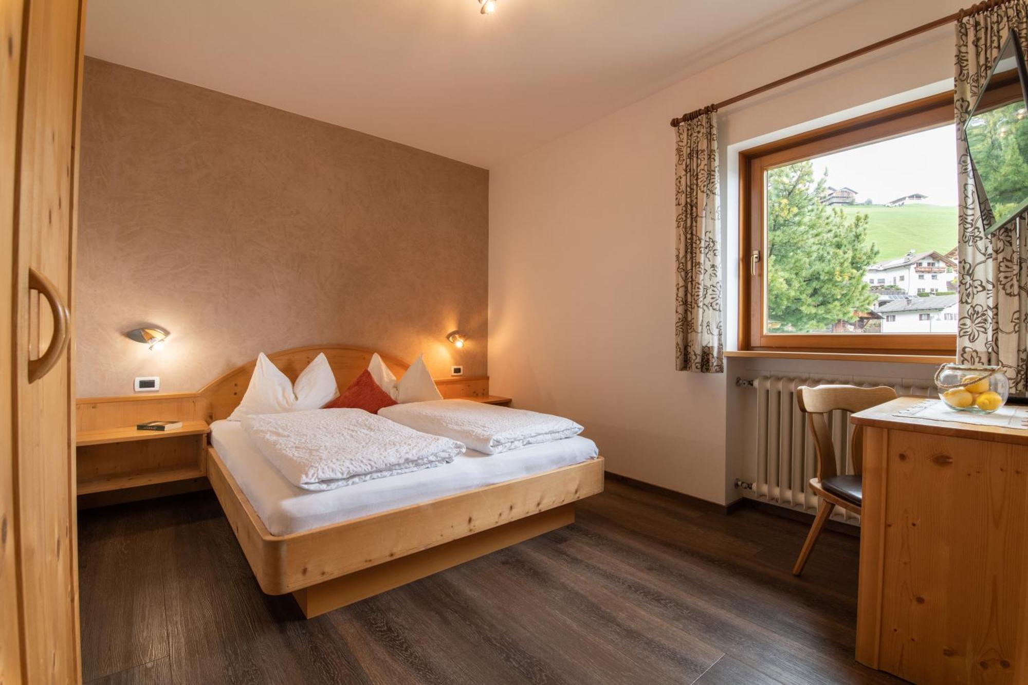 Garni Kostner Hotel โอติเซ ภายนอก รูปภาพ