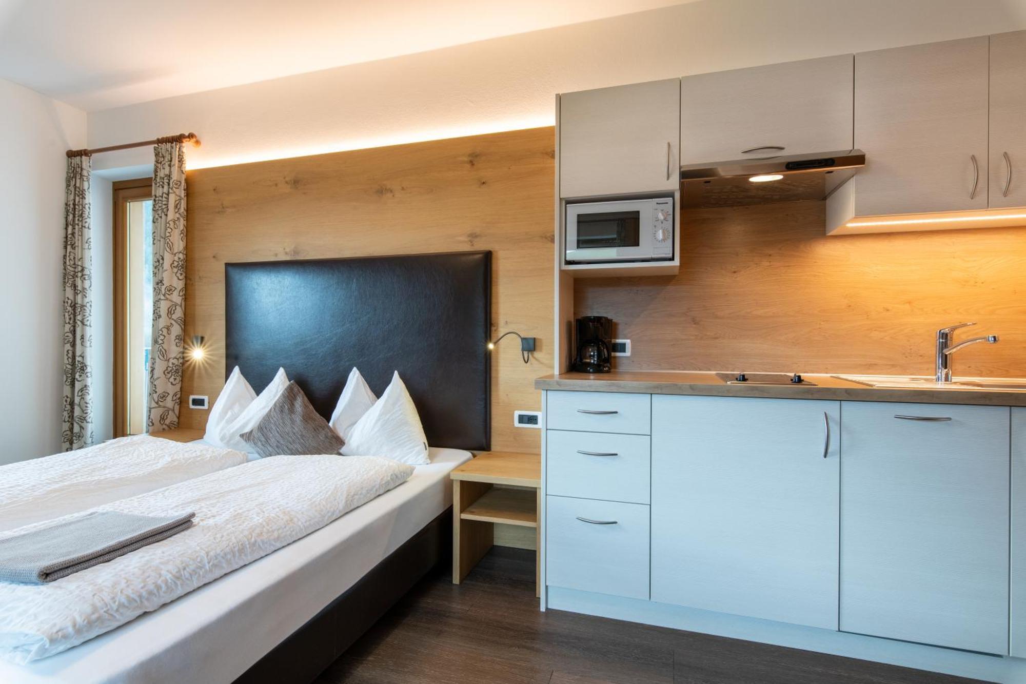 Garni Kostner Hotel โอติเซ ภายนอก รูปภาพ