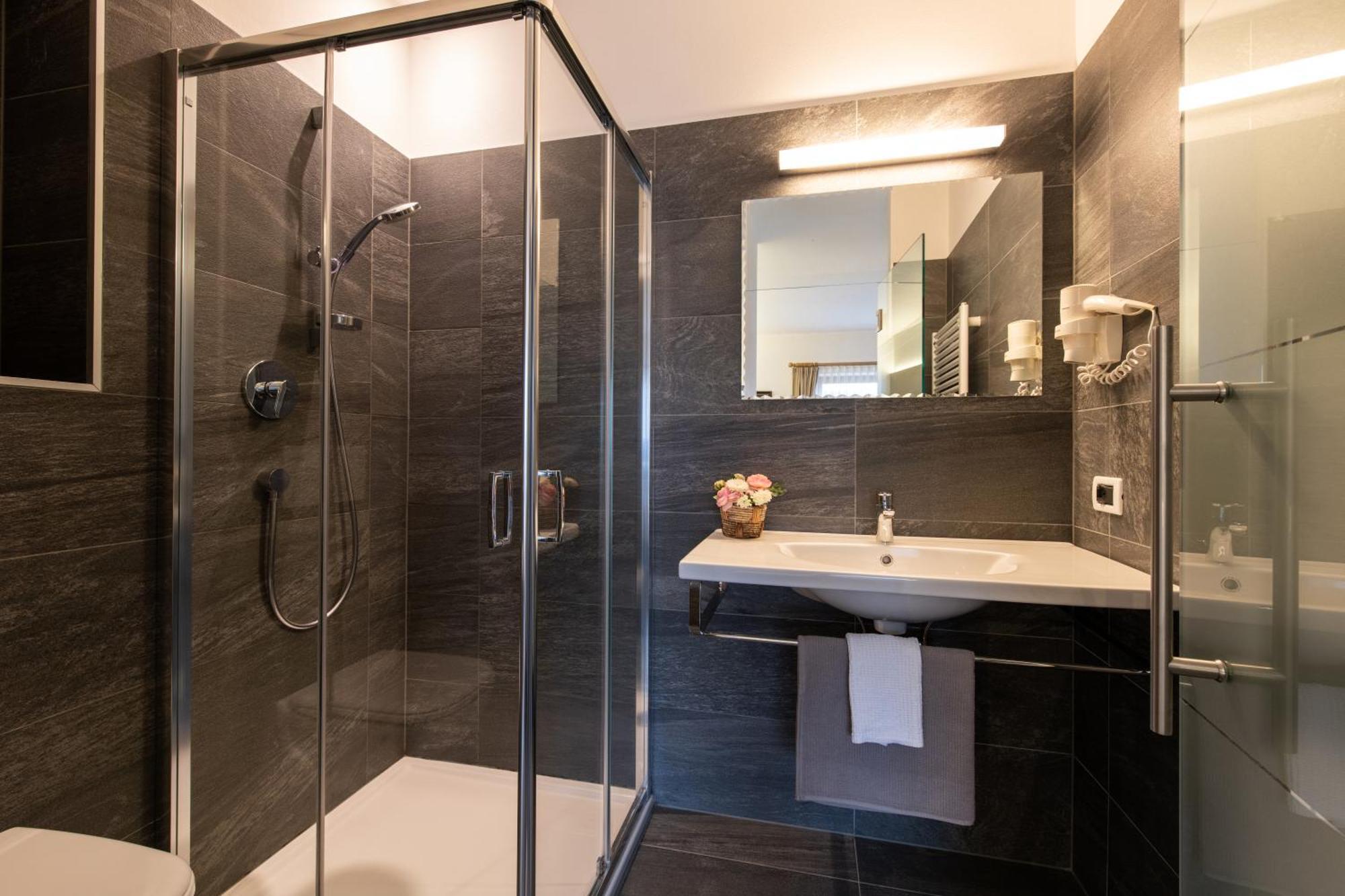 Garni Kostner Hotel โอติเซ ภายนอก รูปภาพ